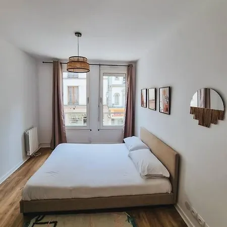 Center Rue Zola : Space And Comfort Apartment *