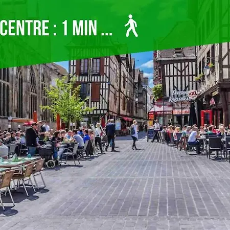 Διαμέρισμα Center Rue Zola : Space And Comfort *