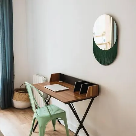 Apartment Center Rue Zola : Space And Comfort Troyes